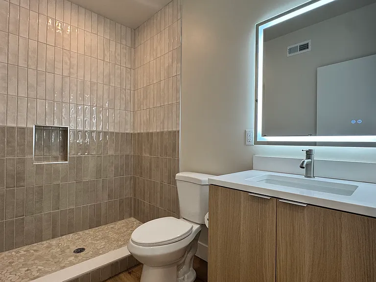5222-24 Chester Ave #3 — Photo 25