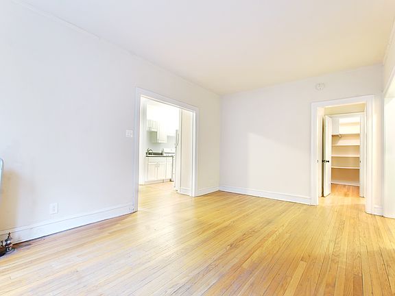 2nd image of 1337 W Touhy Ave APT 1S