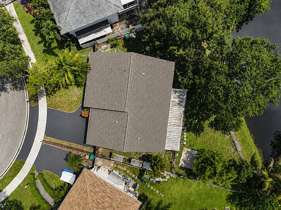 3rd image of 3930 NW 79th Way