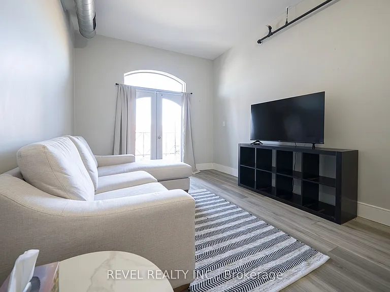 150 Colborne St #407 — Photo 5