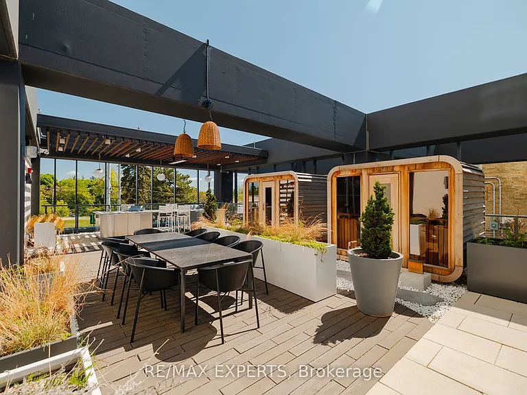 403 King St W #741 — Photo 3
