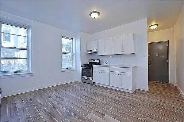 1st image of 1569 70th St #3F