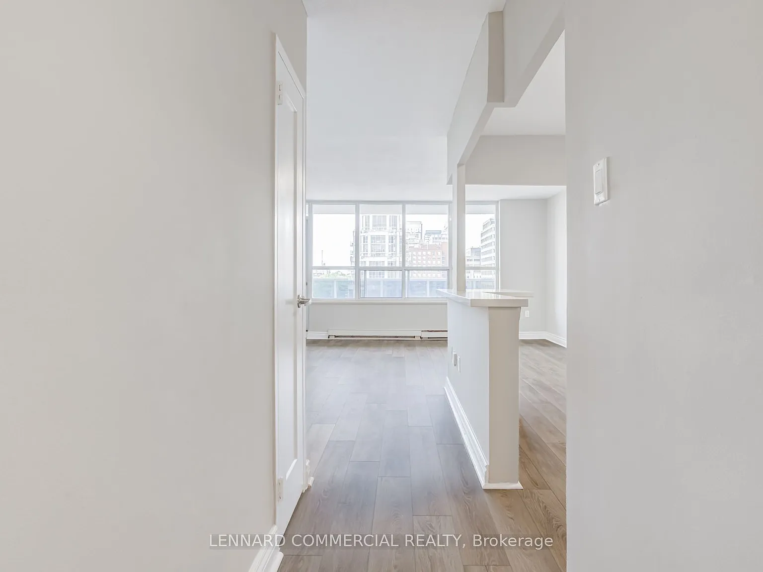60 Pleasant Blvd — Photo 4