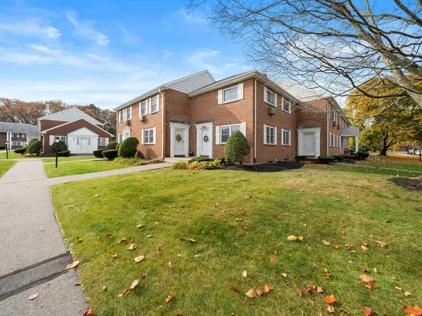 71 Emerson Gardens Rd Unit 71, Lexington, MA 02420