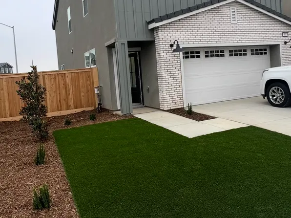 904 Plum Tree Ave, Clovis, CA 93619