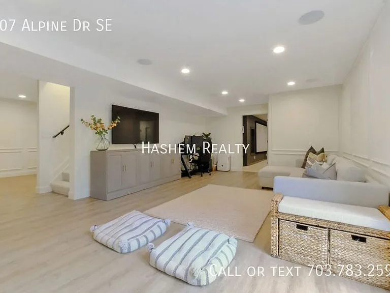 207 Alpine Dr SE — Photo 24