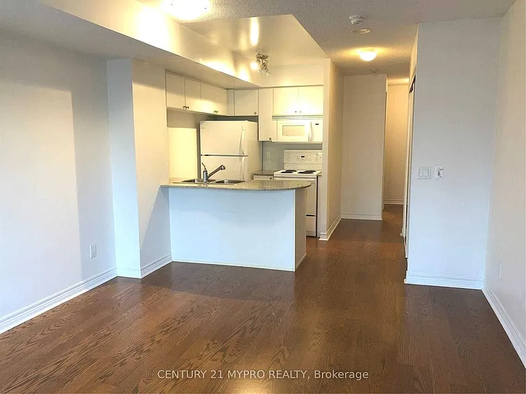 763 Bay St #1114 — Photo 3