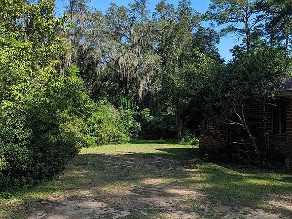 4th image of 5022 Mahan Dr