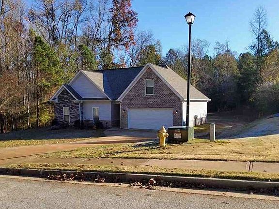 4th image of 40 Valley View Dr