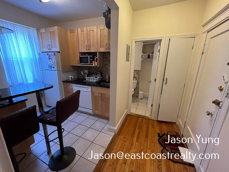 25-29 Queensberry St #20 — Photo 4