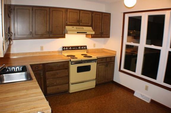 2nd image of 120 Fairhaven Dr