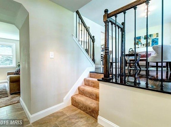 3rd image of 603 Zell Ct
