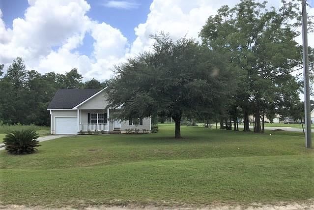 1st image of 2703 Woodland Dr