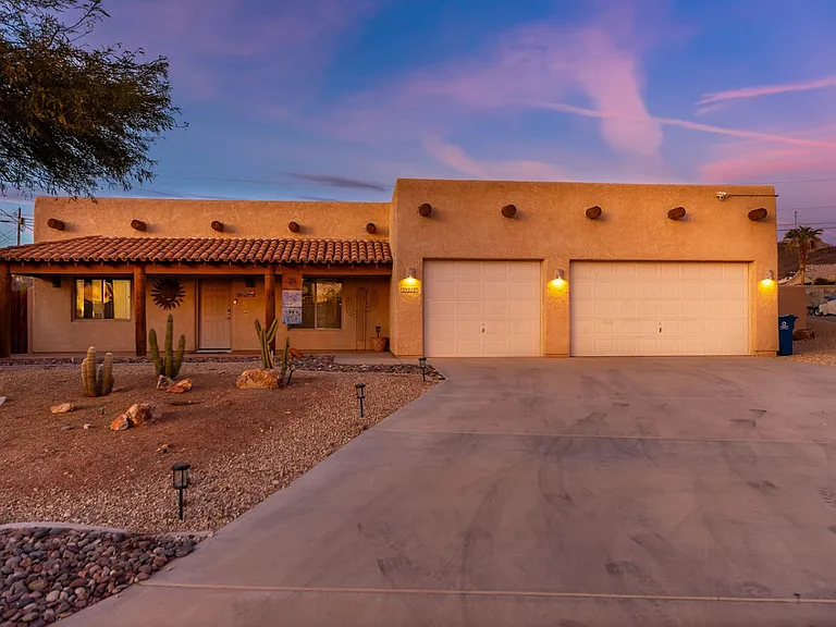 3921 Aloha Ln — Photo 7