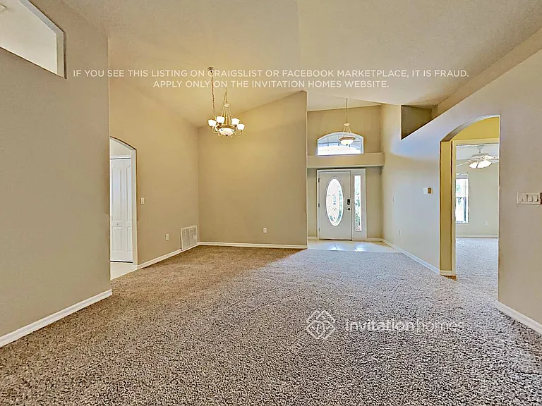 8071 Kingswood Way — Photo 4