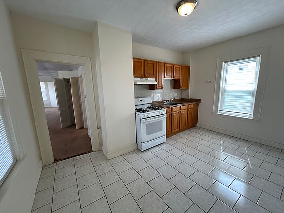 2nd image of 45 Rice St APT 3