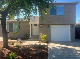 12 Greenwood Ln, Redwood City, CA 94063