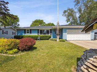2550 Libal St, Allouez, WI 54301