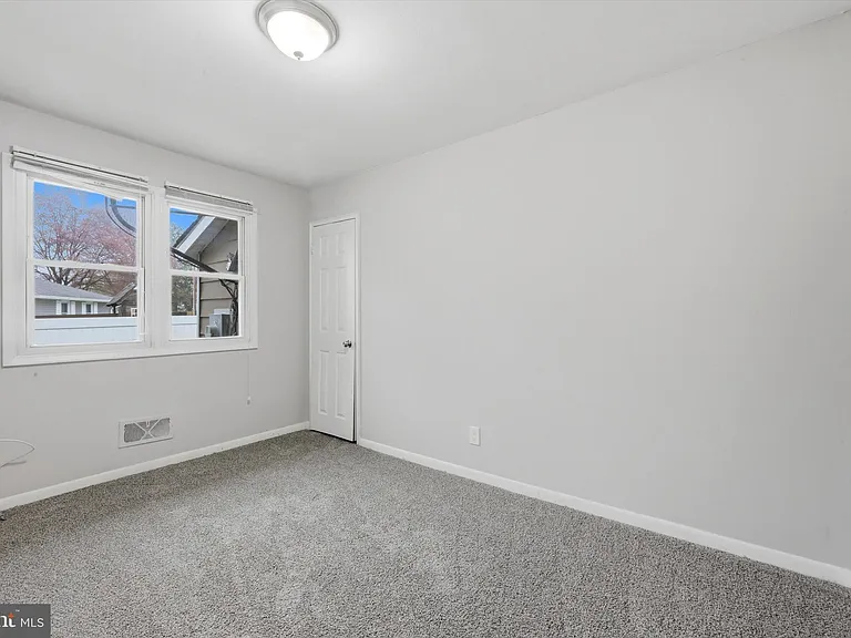 3832 Frances Ave — Photo 13