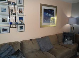 10 Seville Cir, Davie, FL 33324