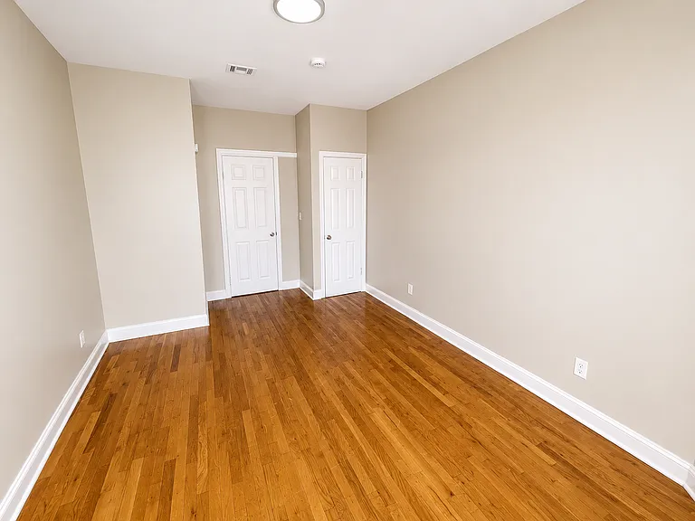 699 S 18th St #3 — Photo 16