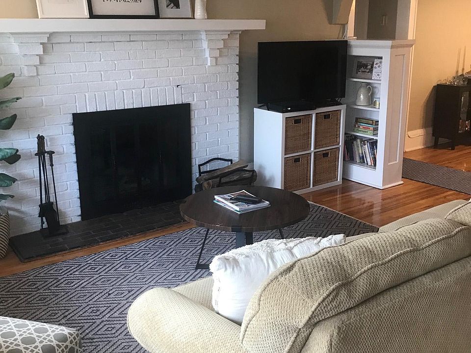1st image of 3312 W 45th St #2