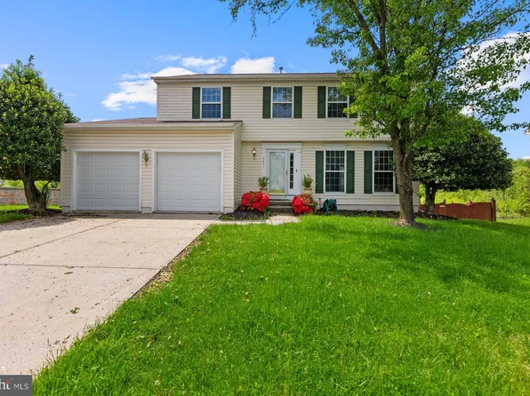 9401 Lyonswood Dr, Owings Mills, MD 21117