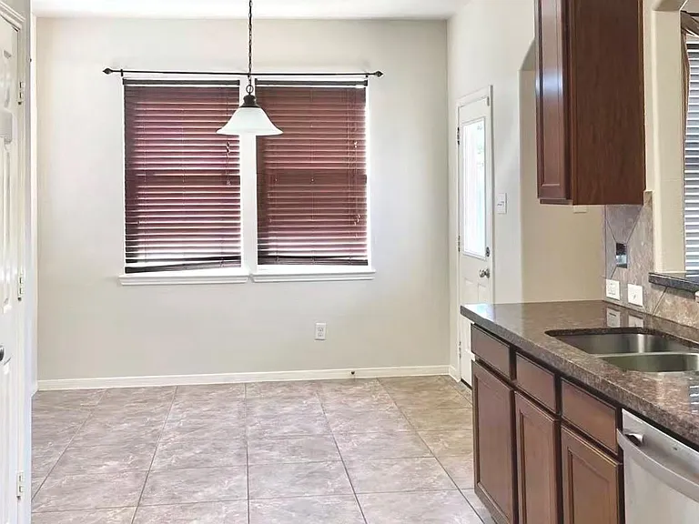 26114 Silver Timbers Ln — Photo 9