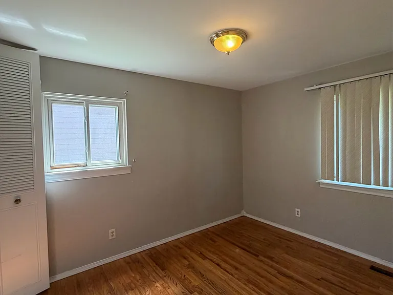 3318 W Jolly Rd — Photo 31