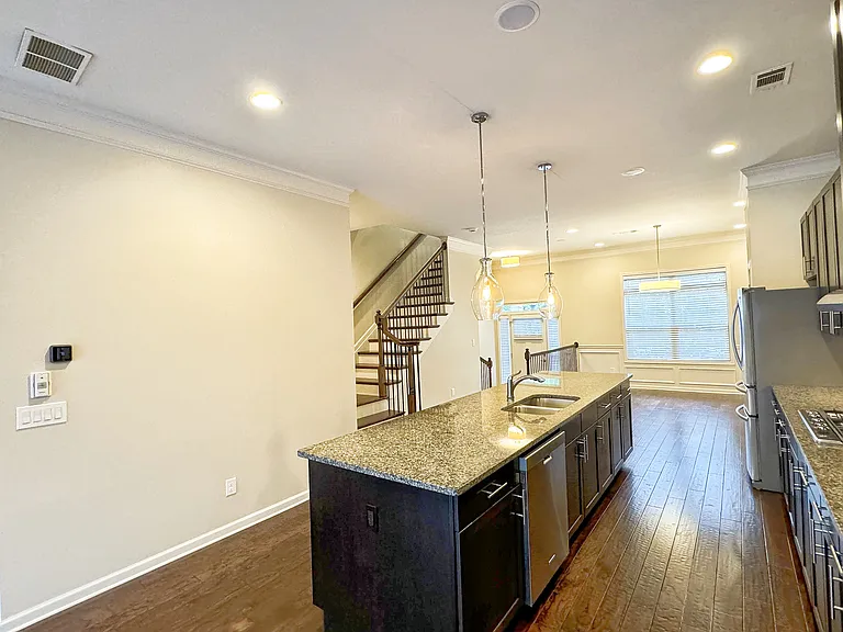 745 Fountainhead Ln NE #14 — Photo 11