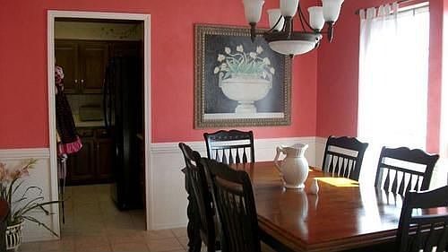 4th image of 2537 Chestnut Dr