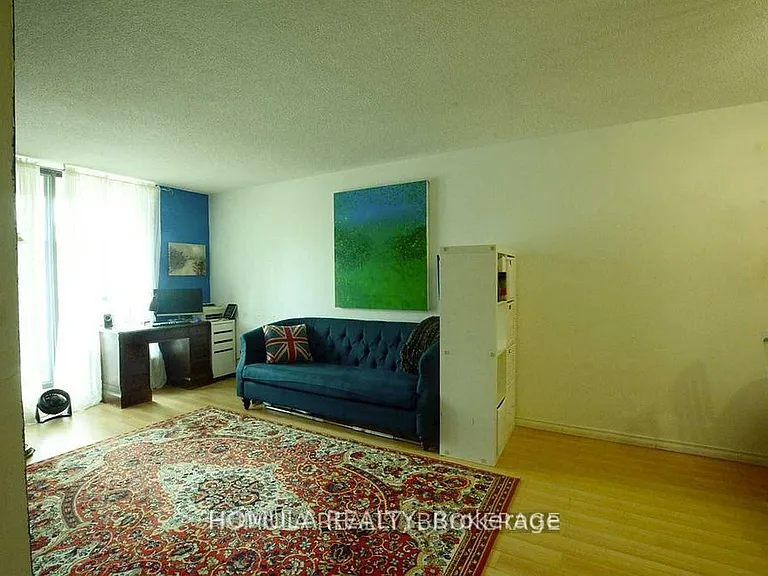 250 Jarvis St #303 — Photo 5