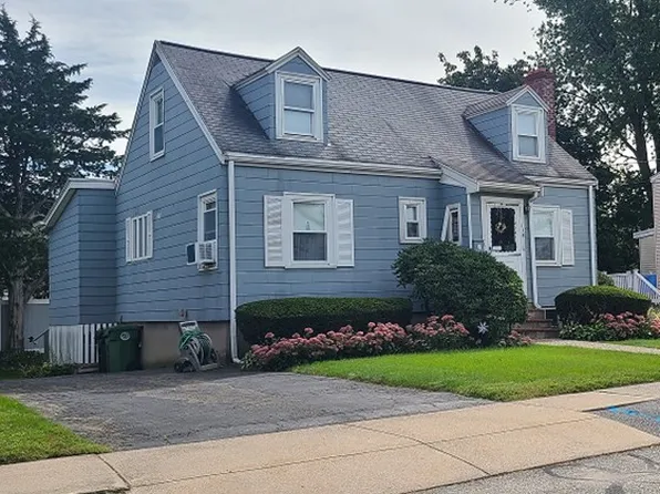 118 Edward Rd, Watertown, MA 02472
