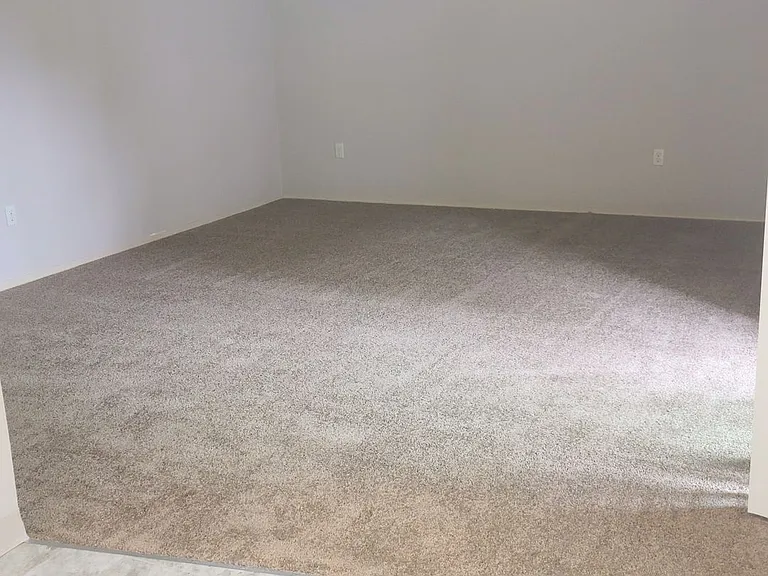 Parkside Apartments — Photo 16