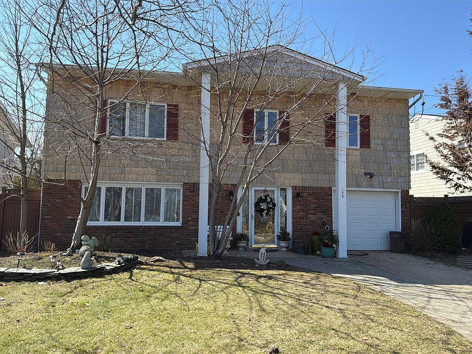 1st image of 159 Regent Dr