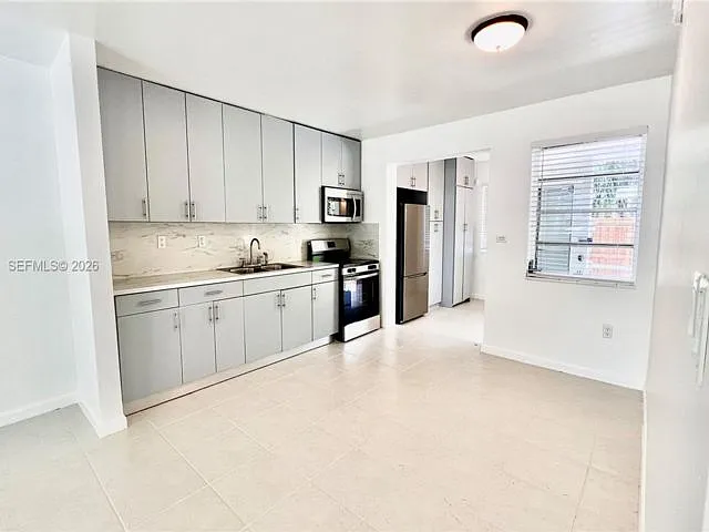 6193 SW 48th Ct — Photo 18