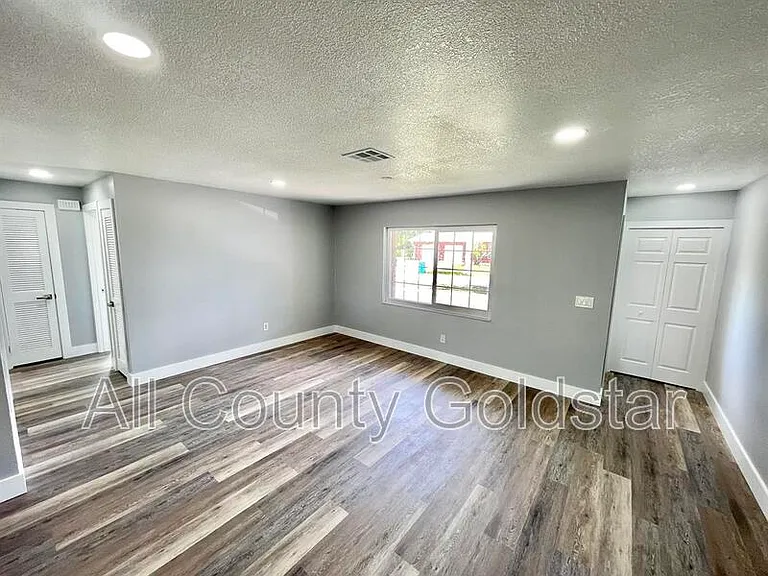 162 Ott Cir — Photo 6