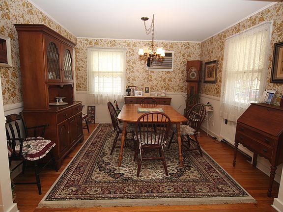 3rd image of 58 Bryson Ave