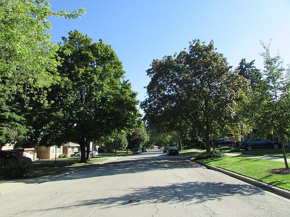 5th image of 6640 N Monticello Ave