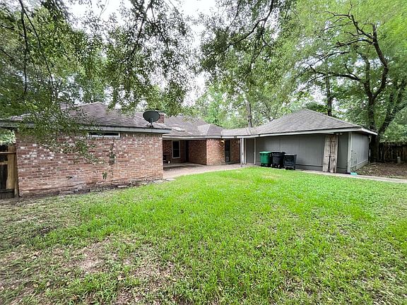 2nd image of 2919 Holly Green Dr
