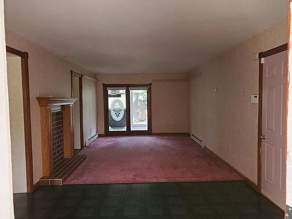 5th image of 2025 Northampton Ave