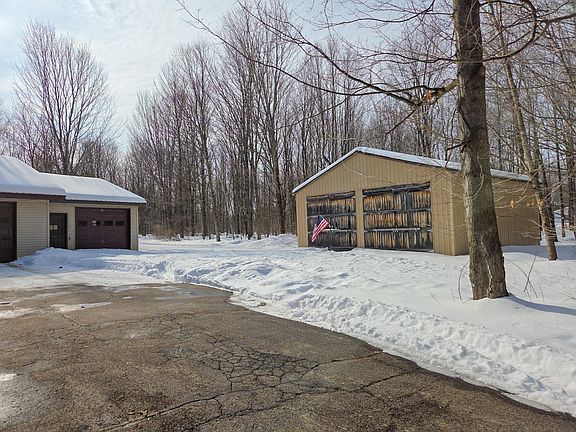 3rd image of 294 Chandler Rd