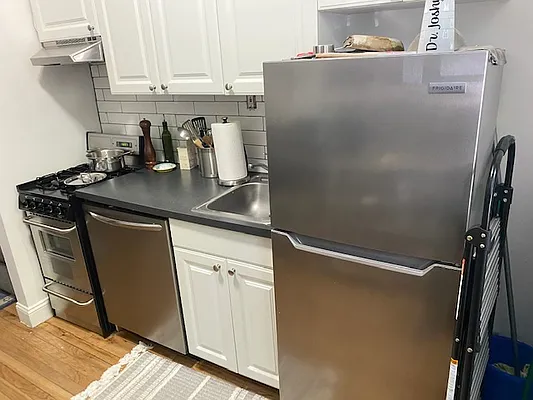 Rented by LC Lemle Real Estate Group | media 22