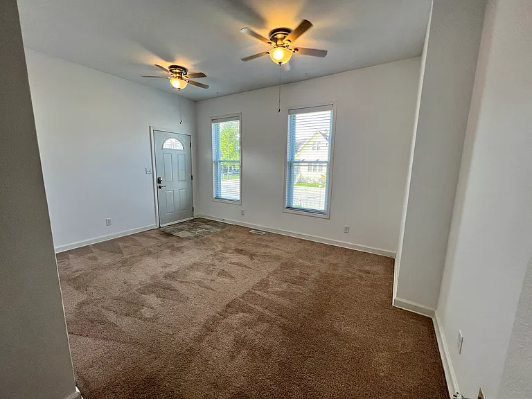2116A N Holton St #LOWER — Photo 2