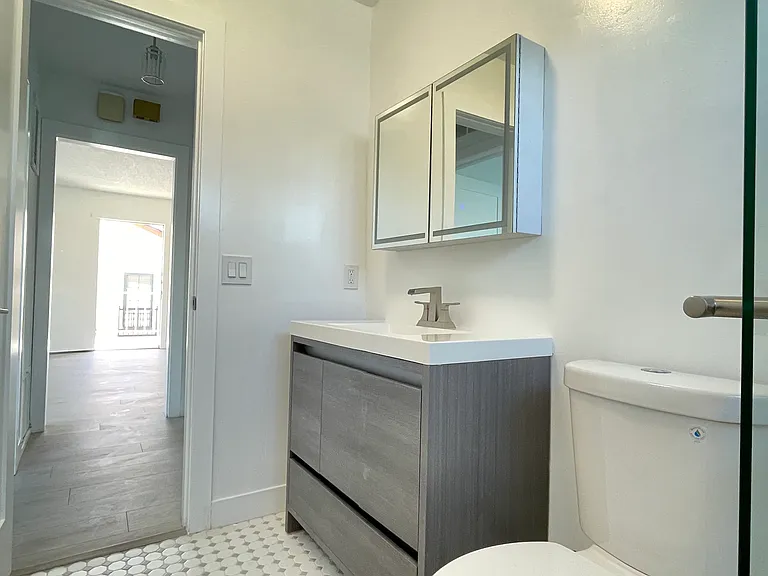 1125 Rexford Dr #12 — Photo 17