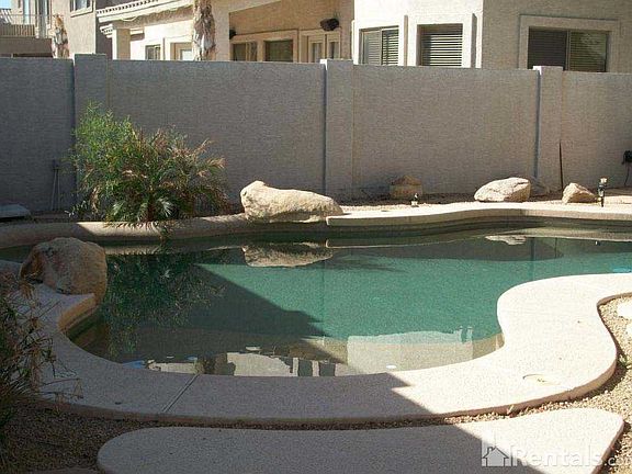 5th image of 1521 S Carriage Ln