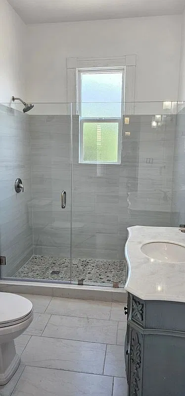 2 bed, 1.0 bath, 940 sqft, $4,200 — Photo 3