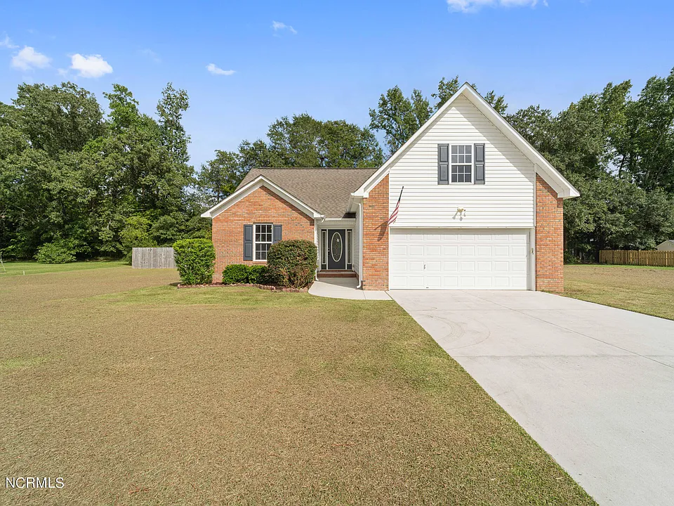 102 Mendover Dr