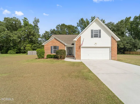102 Mendover Dr, Jacksonville, NC 28546