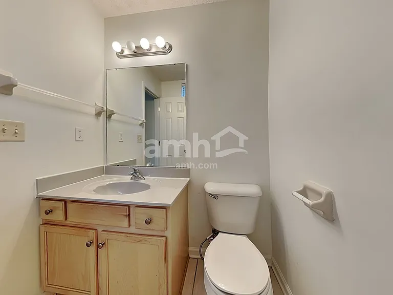 6889 Show Boat Ln — Photo 17